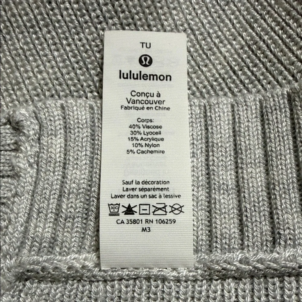 lululemon athletica chic comfortable